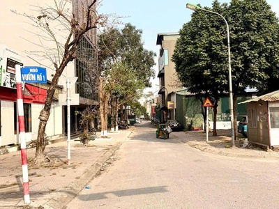 Bán đất phân lô,  vỉa hè , phường cự khối long biên. 1