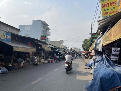 Cần bán nhà trịnh thị dối hóc môn 188m gần chợ, hẻm sạch đẹp giá tốt 5.4 tỷ 0