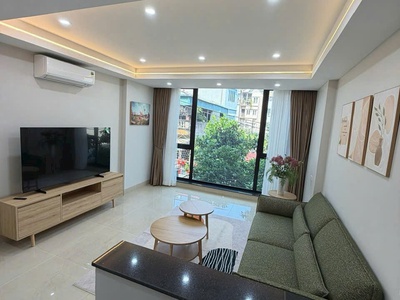 Bán nhà dân xây rất chắc chắn và hiện đại tại phố lệ mật, phường việt hưng, long biên 0