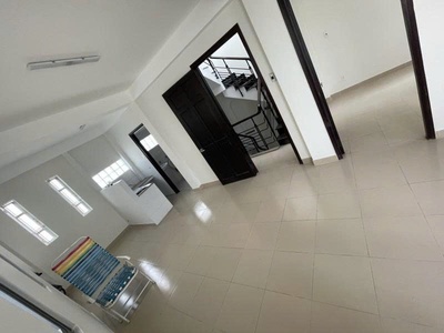 Bán nhà hẻm 4m trần bình trọng - gần trần hưng đạo, 6x9m, 4 tầng - 4 pn, còn 11,5 tỷ. 4