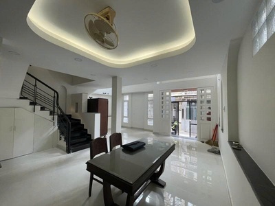 Bán nhà hẻm 4m trần bình trọng - gần trần hưng đạo, 6x9m, 4 tầng - 4 pn, còn 11,5 tỷ. 2