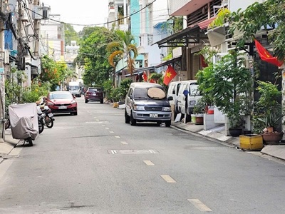 Bán nhà hxh 8m thoại ngọc hầu - gần nguyễn sơn, 4x28m, cấp 4, tiện xây, 3pn, 9,5 tỷ. 1