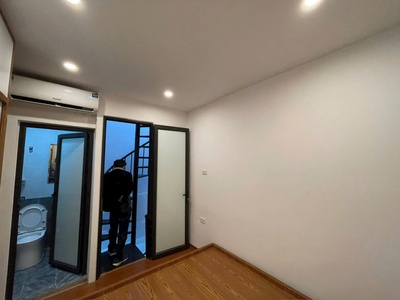 Bán nhà mặt ngõ thịnh quang 32/50m2 hơn 6 tỷ oto ngõ thông kinh doanh ở sướng sau quy hoạch ra mặt 2