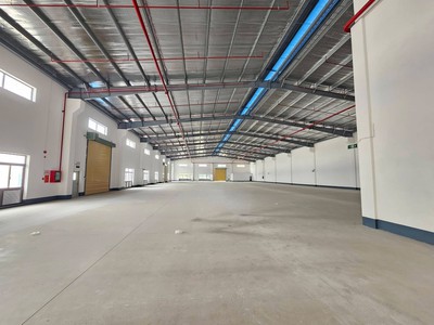 Cần cho thuê xưởng đang trống 2500m  trong Phúc Yên Vĩnh Phúc PCCC, sx đa ngành nghề. 0