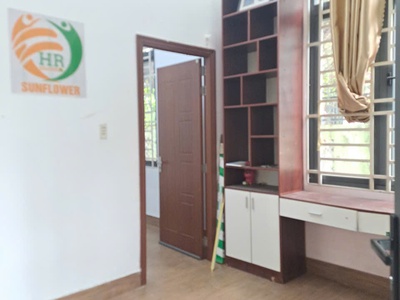 Cho thuê nhà riêng Đường Số 7, P.Linh Tây 130m , 3PN, sân vườn 9tr/tháng 4