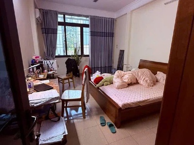 Bán nhà nguyễn khoái trong đê 4 tầng dân xây chắc chắn gần phố hai bà trưng 2