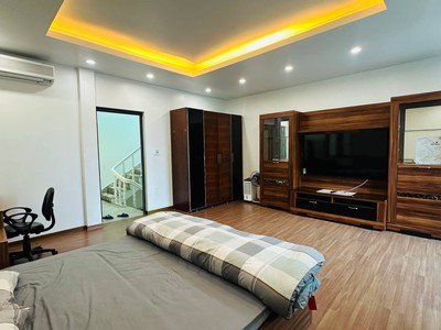 Mặt đường Hàng Kênh - 51m2 - ngang 5,75m - 4 tầng - 2 mặt thoáng - giá 12,5 tỷ 0