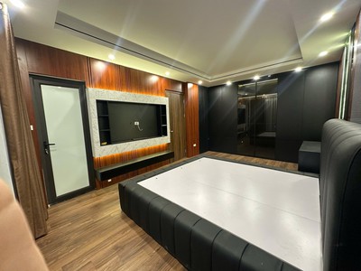 Nhỉnh 9 tỷ - hàng xóm vinhomes riverside 41m2, thang máy, full nội thất 1