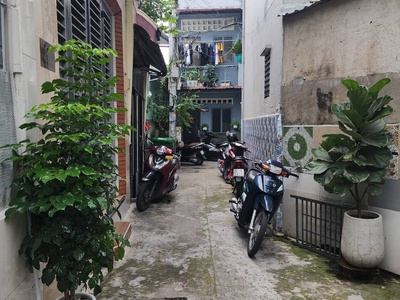 Cần bán gấp căn nhà tại nguyễn văn công- p3 - gò vâp. giá chưa đến 100tr/m. 3