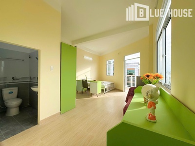 Cho thuê phòng studio 30m    ban công rộng, full nội thất, trung tâm tân phú 0