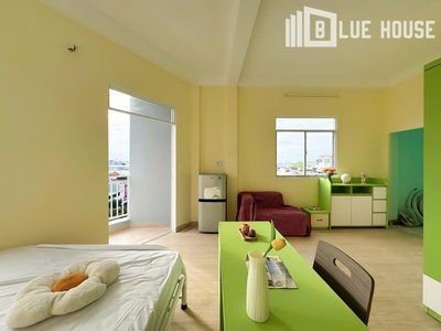 Cho thuê phòng studio 30m    ban công rộng, full nội thất, trung tâm tân phú 2