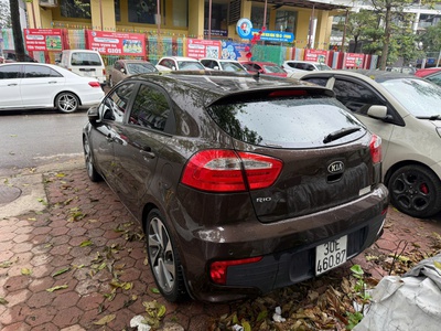 Xe kia RIO HATCHBACK AT 1.4 nhập khẩu nguyên chiếc 5 chỗ 2