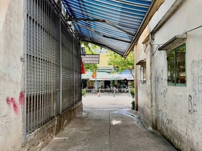 Chỉ 5 tỷ nhỉnh - tân phú - hẻm 1 sẹc - gần mặt tiền - 36m2 - 4 tầng - 2pn 1