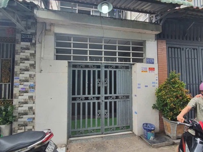 Chỉ hơn 3 đồng xíu có nhà sổ hồng riêng 1 trệt 1 lầu đường 5m gần chợ thiếc q12 1