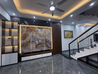 Bán căn nhà ngõ phố Rặng Nhãn, ph Bình Hàn, TP HD, 48m2, 3 tầng, 3 ngủ, đã có nội thất 3