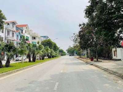 Bán lô đất biệt thự mặt đường đôi đường Phạm Văn Đồng- TP Hải Dương 1