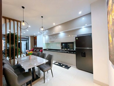 Lô góc gần Nguyễn Hoàng, Ô tô đậu 20m, 3 mê hiện đại 11