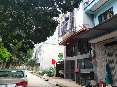 Bán đất phú cát, quốc oai 100 m2 full thổ cư, đừng ô tô tải tránh, giá 25 tr/m2 2