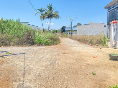 Đất hẻm phân lô phú hội cũ, đức trọng, lâm đồng bao sổ 0