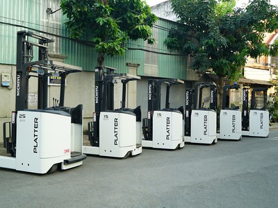 Cung cấp dịch vụ thuê xe nâng tại Sài Gòn Giá Tốt 0