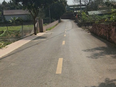 Bán 1800m2 đã chia 14 lô 100 thổ cư đất thôn 7 Phú Cát 2 mặt đường oto tránh nhau 3
