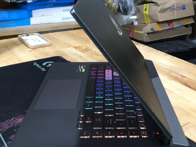 Laptop Asus ROG Strix G513 Ryzen 7-4800H Ram 16GB SSD 512GB 2 VGA Rời GTX 1650 Màn Full HD 144Hz 2