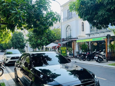 Mercedes-Benz E300 Sx 2019   Xe Gia Đình, Chính Chủ, Bao Check Thoải Mái 1