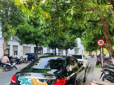 Mercedes-Benz E300 Sx 2019   Xe Gia Đình, Chính Chủ, Bao Check Thoải Mái 3