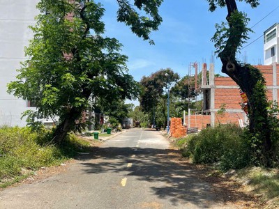 Bán đất nền vila thủ thiêm phường TML Q2 dt 8x20m giá 155tr/m2 cách trung tâm hành chính 300m 1