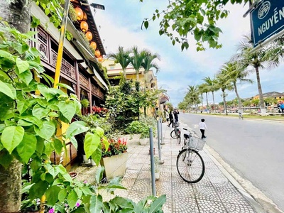 Bán biệt thự gỗ 2 tầng mặt tiền view sông nguyễn phúc chu, phố cổ hội an, đà nắng- ngang 9,6m 16m- 3