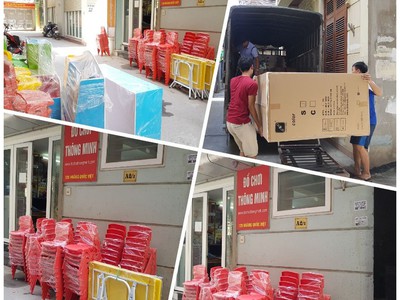 Bàn mầm non đã có đủ 4 màu nhé, mặt nhựa chân sắt có thể gập gọn lại được 126 hoàng quốc việt 4