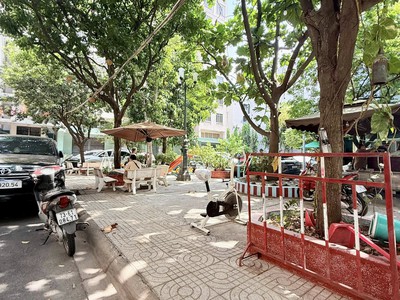 LỠ CẢ ĐỜI KHÔNG GẶP ĐƯỢC CĂN NÀO ĐẸP THÌ SAO  50m2x5 tầng - hẻm nhựa Q10 - Thành Thái. 2