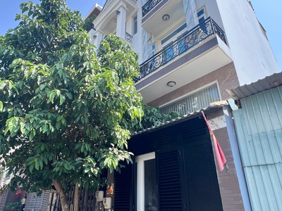 Tiêu đề: Bán nhà 5 tầng khu phân lô cán bộ Dương Quảng Hàm - Sát vách Cityland 0