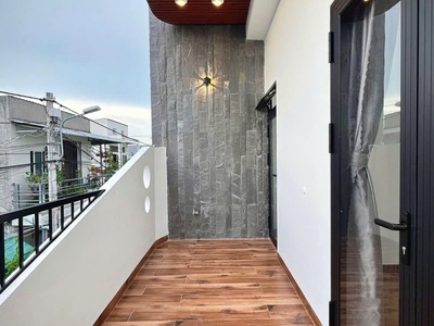 Nhà mặt phố to tổ bố 4