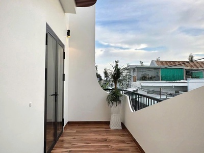 Nhà mặt phố to tổ bố 5