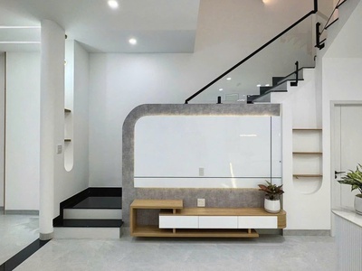 Nhà mặt phố to tổ bố 16