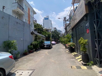 Quỹ đất lớn 230m2 hiếm - bình thạnh - xd hầm 7 tầng - tiện xây chdv/vp 37.5 tỷ 2