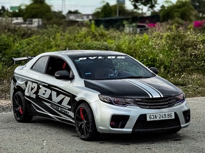Cần bán con xe Kia forte koup 8
