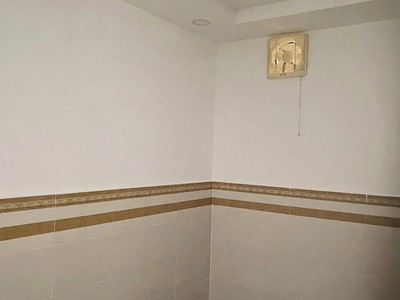 Cho thuê nhà nguyên căn Tô Ngọc Vân P.Linh Đông Thủ Đức 70m  1 trệt 1 lửng 3PN2WC có sân giá 9tr/thá 1