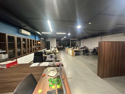 Cần Bán giảm 108 Tỷ Tòa Văn Phòng Trần Đại Nghĩa Kéo Dài Mặt Tiền 9M 240M2 1