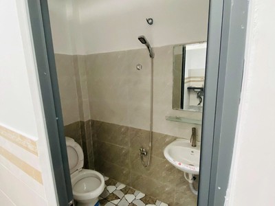 Cho thuê nhà nguyên căn Tô Ngọc Vân P.Linh Đông Thủ Đức 70m  1 trệt 1 lửng 3PN2WC có sân giá 9tr/thá 6