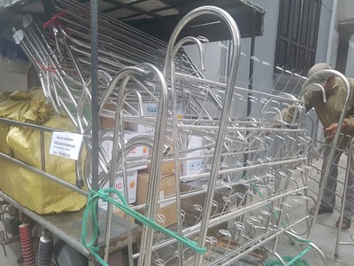 Giá để giày dép inox.úp cốc inox, giá dép, giá khăn, giá để giày dép, 0945802244 1