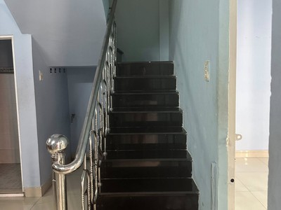 Cho thuê nhà hẻm ô tô Đường Số 9, P.Linh Tây, Thủ Đức   180m , 4PN2WC, ở ngay   10tr/tháng 5