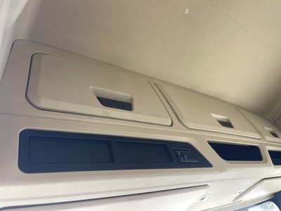 Xe đầu kéo Shacman H3000S máy 400hp Weichai tiết kiệm nhiên liệu vượt trội 3