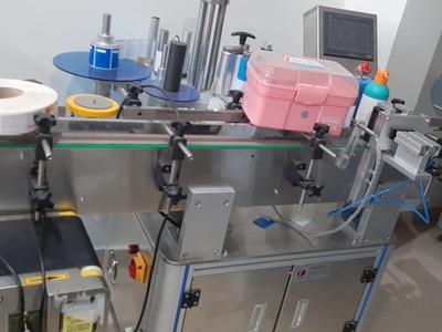 Máy dán nhãn chai tròn tự động, máy dán tem nhãn decal 0