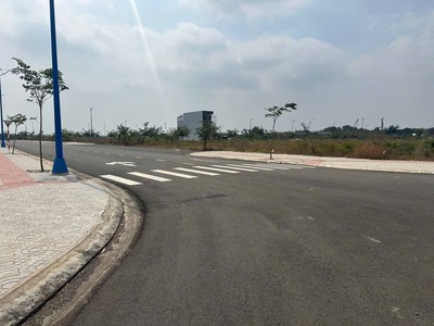 Lô góc tái định cư hòa long   vị trí đẹp, giá tốt 0