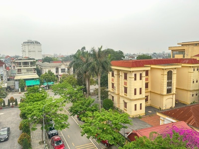 Cho thuê căn góc đối diện tòa án TP Vĩnh Yên, Vĩnh Phúc. Giá 15 triệu/ tháng 6