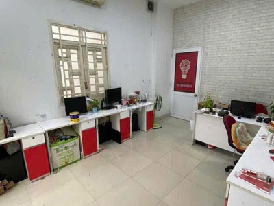 Cho thuê mặt bằng làm văn phòng, mở lớp học, mở shop ở Quận 4 0