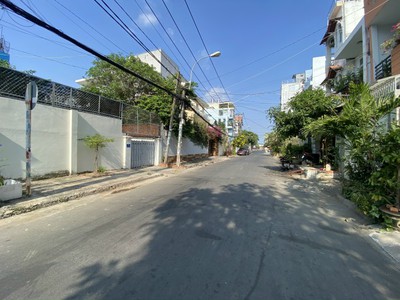 Đất Trống 12,2x18m đường số Phường Tân Quy Q7. giá 40 tỷ 1