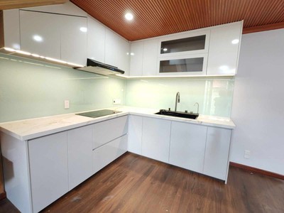  NHÀ NGÔ QUYỀN   SƠN TRÀ  CĂN GÓC, GÁC LỬNG   Giá: 4.7 tỷ 57.5m   4.5m x 13m 2